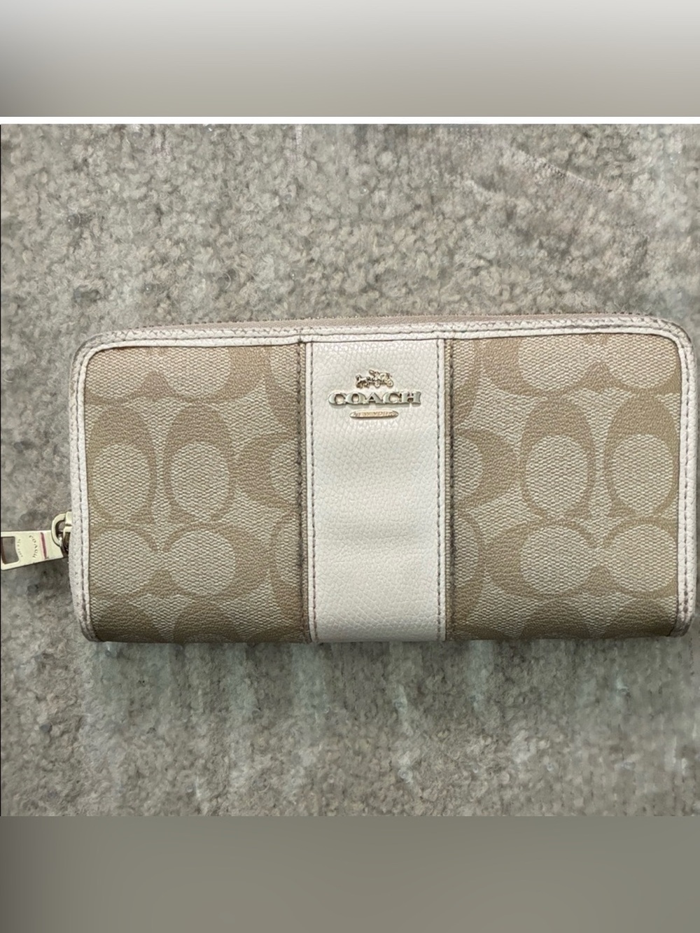 COACH Tan and Cream Signature Long Wallet